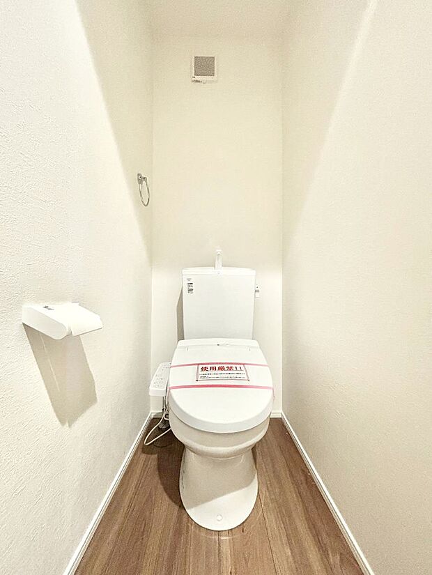 【トイレ】トイレは安心の2箇所!朝のバタバタも一安心です。