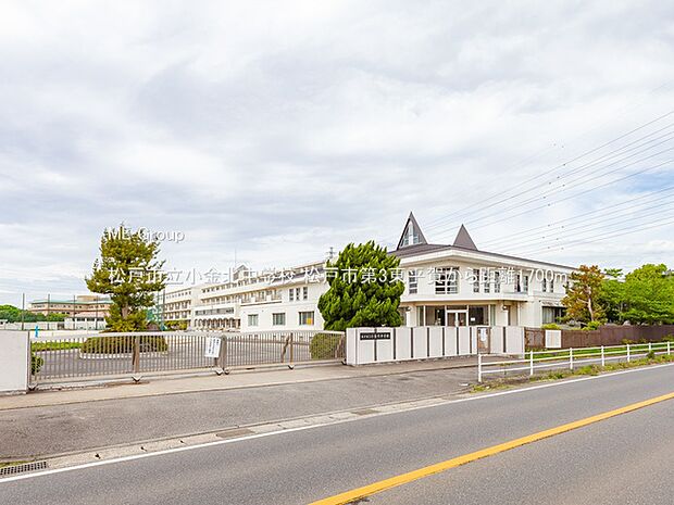 松戸市立小金北中学校(約1,700m・徒歩22分)