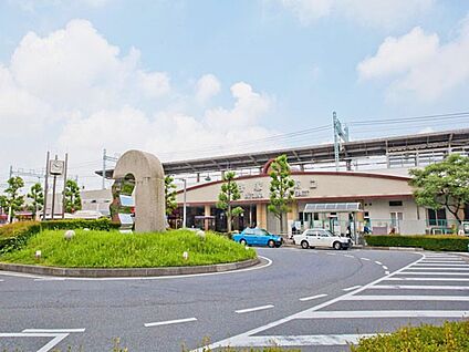 東武伊勢崎線谷塚駅 1600m(20分)