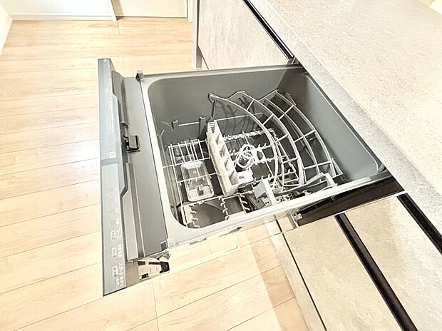 【食洗機】面倒なお片づけは食洗機にお任せ!家事の負担が減って、時間にも気持ちにもゆとりができます。