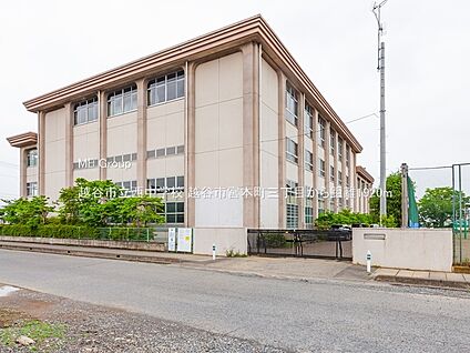 越谷市立西中学校 1920m