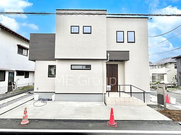 【現地外観写真】溢れる陽光でご家族の笑顔も輝く