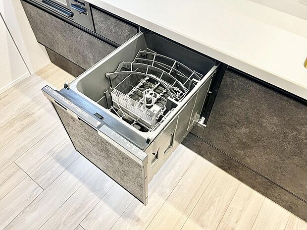 【食洗機】面倒なお片づけは食洗機にお任せ!家事の負担が減って、時間にも気持ちにもゆとりができます。