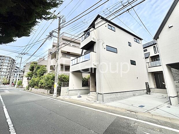 【前面道路含む現地写真】堂々完成!! ここから始まる新生活を応援いたします!
