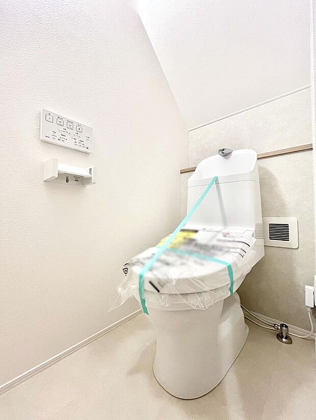【トイレ】トイレは安心の2箇所!朝のバタバタも一安心です。