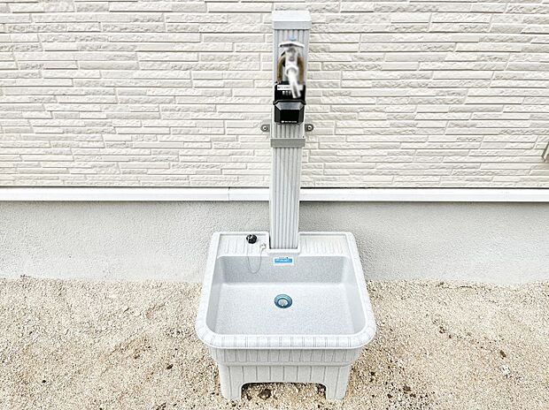 【その他現地】ガーデニングやお掃除に便利な外水栓