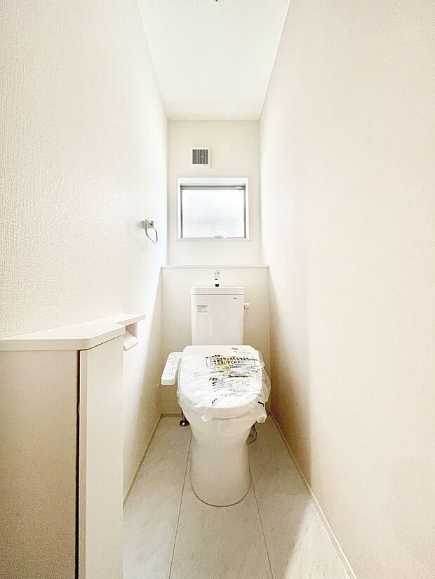 【トイレ】トイレは安心の2箇所!朝のバタバタも一安心です。