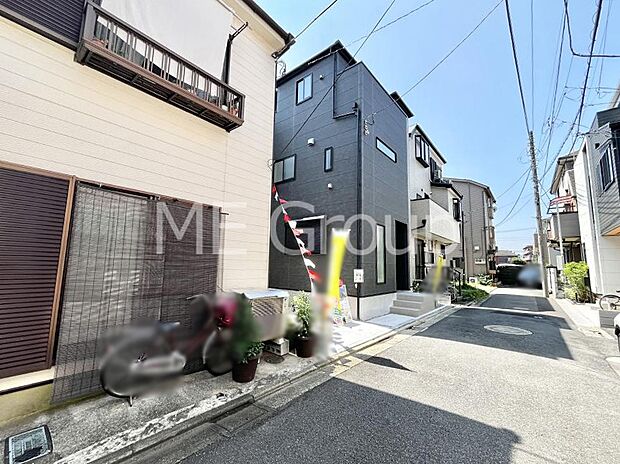 【前面道路含む現地写真】堂々完成!! ここから始まる新生活を応援いたします!