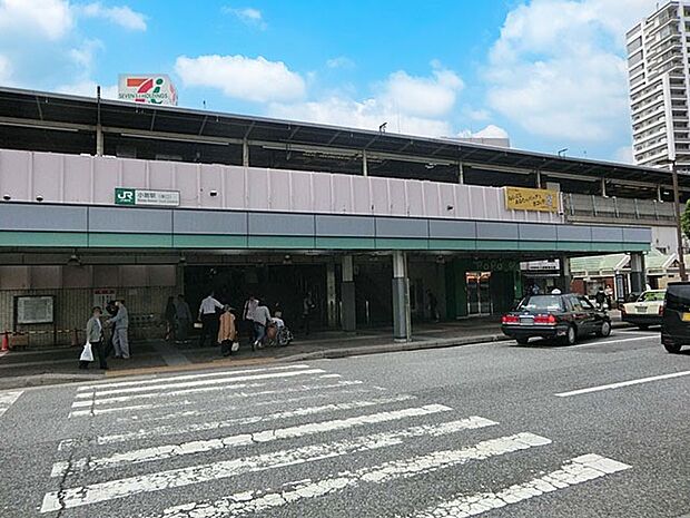 総武線小岩駅(約1,300m)