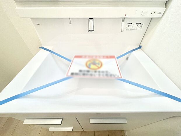 【ハンドシャワー水栓】ハンドシャワー付き！使いやすい洗面台。