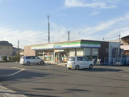 ファミリーマート 春日部米島店 約1180m(9分～15分)