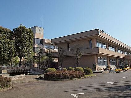 つくば市立高山中学校 約190m(徒歩約3分)