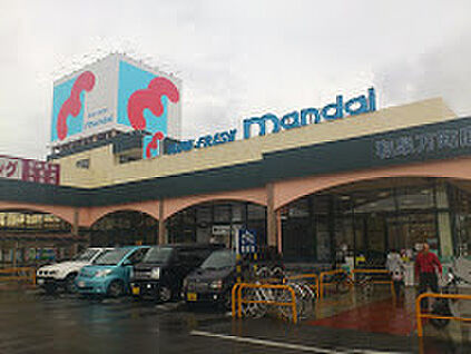 万代 約1000m(約徒歩12分)