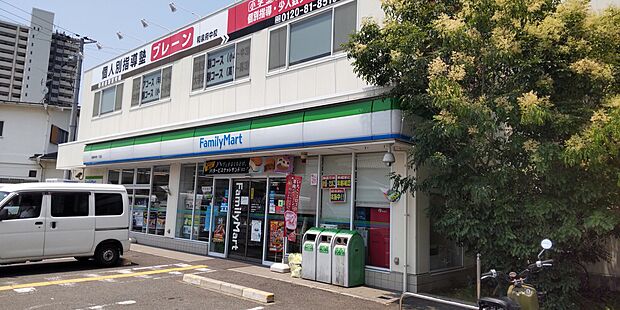 ファミリーマート