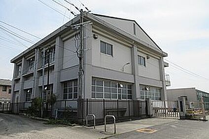 山直中学校 約2,000m