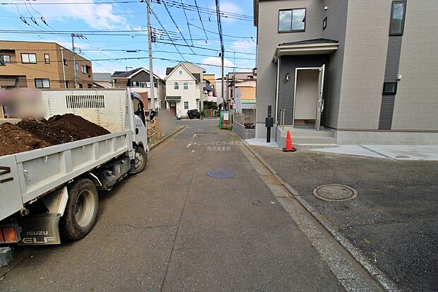 ひとたび扉を開けばそこに待っているのは上質な空間とマイホームでの新生活をイメージさせる優雅なひととき。「この家なら…」ではなく「ここに住みたい♪」と思う感動をお届けいたします。