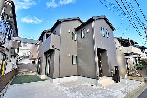 ひとたび扉を開けばそこに待っているのは上質な空間とマイホームでの新生活をイメージさせる優雅なひととき。「この家なら…」ではなく「ここに住みたい♪」と思う感動をお届けいたします。