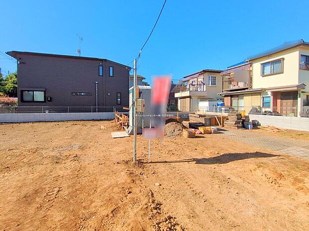 住宅性能評価で耐震等級3(最高等級)を取得!お客様を守る大切な住宅だからこそ、第三者の検査を受けて安心して住んでいただける住宅をご案内させて頂きます。その頑丈さを、ぜひ現地にてご体感くださいませ。