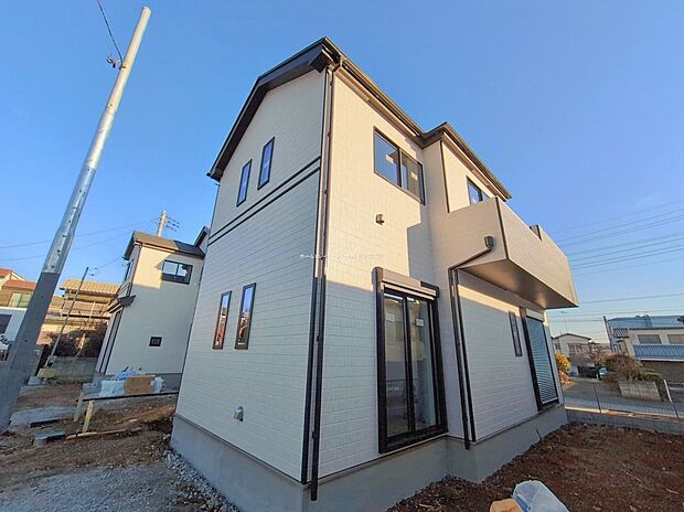 『B号棟』
気になった物件すぐにご見学対応させていただきます♪平日・お仕事帰りなど、いつでもご案内可能です♪周辺環境と併せて、実際に現地をご確認ください♪