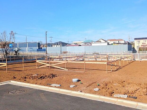 『B号棟』
気になった物件すぐにご見学対応させていただきます♪平日・お仕事帰りなど、いつでもご案内可能です♪周辺環境と併せて、実際に現地をご確認ください♪