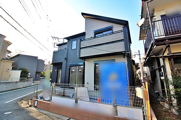 『1号棟』
気になった物件すぐにご見学対応させていただきます♪平日・お仕事帰りなど、いつでもご案内可能です♪周辺環境と併せて、実際に現地をご確認ください♪