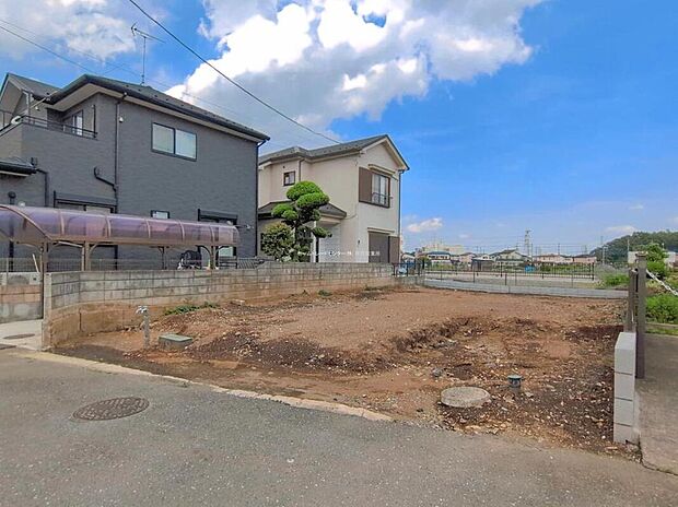『A号棟』
住宅性能評価で耐震等級3(最高等級)を取得!お客様を守る大切な住宅だからこそ、第三者の検査を受けて安心して住んでいただける住宅をご案内させて頂きます。
