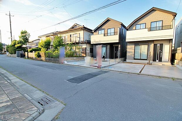 『B号棟』
ひとたび扉を開けばそこに待っているのは上質な空間とマイホームでの新生活をイメージさせる優雅なひととき。「この家なら…」ではなく「ここに住みたい♪」と思う感動をお届けいたします。