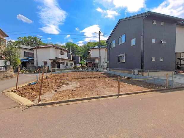 『A号棟』
気になった物件すぐにご見学対応させていただきます♪平日・お仕事帰りなど、いつでもご案内可能です♪周辺環境と併せて、実際に現地をご確認ください♪
