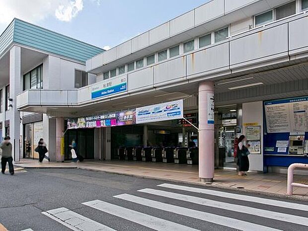 西武池袋線「秋津」歩11分！
ＪＲ武蔵野線「新秋津」歩10分！
２駅２路線利用可能♪駅チカで日常生活にゆとりが生まれます♪