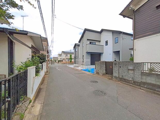 『２号棟』ひとたび扉を開けばそこに待っているのは上質な空間とマイホームでの新生活をイメージさせる優雅なひととき。「この家なら…」ではなく「ここに住みたい♪」と思う感動をお届けいたします。