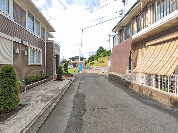 『２号棟』ひとたび扉を開けばそこに待っているのは上質な空間とマイホームでの新生活をイメージさせる優雅なひととき。「この家なら…」ではなく「ここに住みたい♪」と思う感動をお届けいたします。