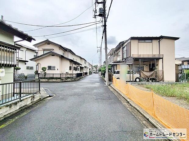 『１号棟』
ひとたび扉を開けばそこに待っているのは上質な空間とマイホームでの新生活をイメージさせる優雅なひととき。「この家なら…」ではなく「ここに住みたい♪」と思う感動をお届けいたします。