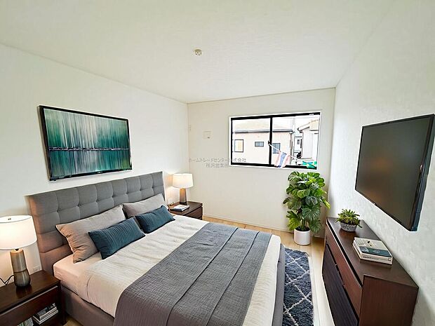 【洋室】日当りの良さは写真でも充分に伝わるかと思いますが、開放感のある周囲にめぐまれたおかげで、風通しもとても良くなっております。※家具をCGで加工しています。家具付き販売ではございません。