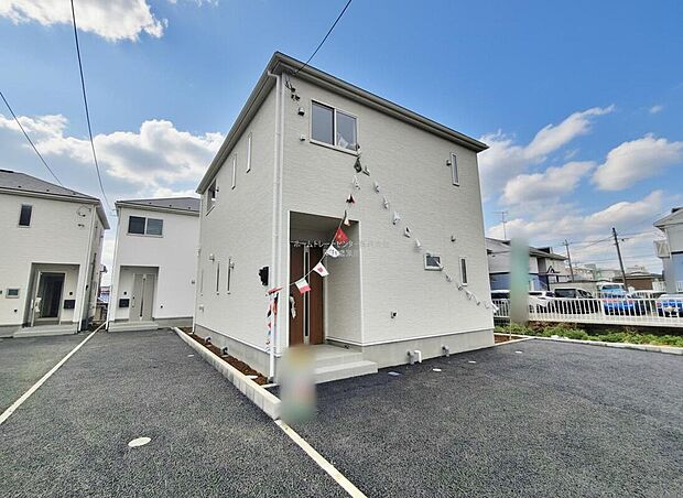 【現地外観写真】『１号棟』
住宅性能評価で耐震等級３（最高等級）を取得！お客様を守る大切な住宅だからこそ、第三者の検査を受けて安心して住んでいただける住宅をご案内させて頂きます。