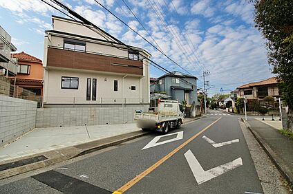 前面道路含む現地写真