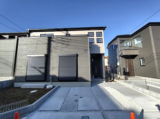 【現地外観写真】『2号棟』
住宅性能評価で耐震等級3(最高等級)を取得!お客様を守る大切な住宅だからこそ、第三者の検査を受けて安心して住んでいただける住宅をご案内させて頂きます。