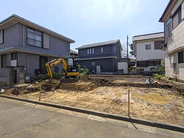 【現地外観写真】『1号棟』
住宅性能評価で耐震等級3(最高等級)を取得!お客様を守る大切な住宅だからこそ、第三者の検査を受けて安心して住んでいただける住宅をご案内させて頂きます。