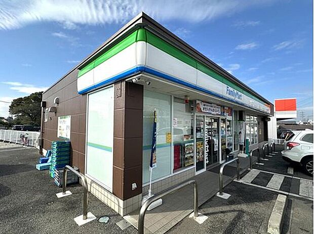 ファミリーマート所沢小手指南店（約334m）