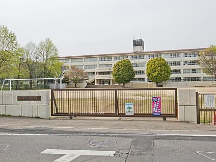 狭山市立入間野中学校 760m(徒歩１０分)