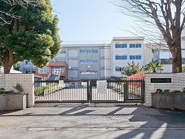 狭山市立狭山台小学校(約675m)