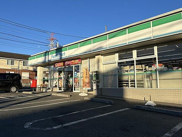 ファミリーマート狭山台南店(約665m)