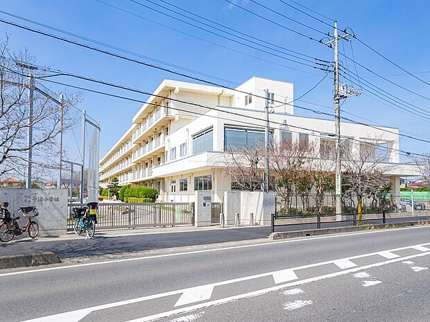 所沢市立牛沼小学校(約730m)