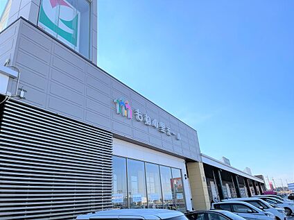 蔵の図書館 3600m(車12分)