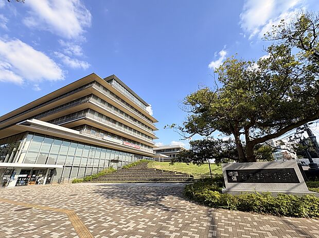 習志野市役所(約550m)