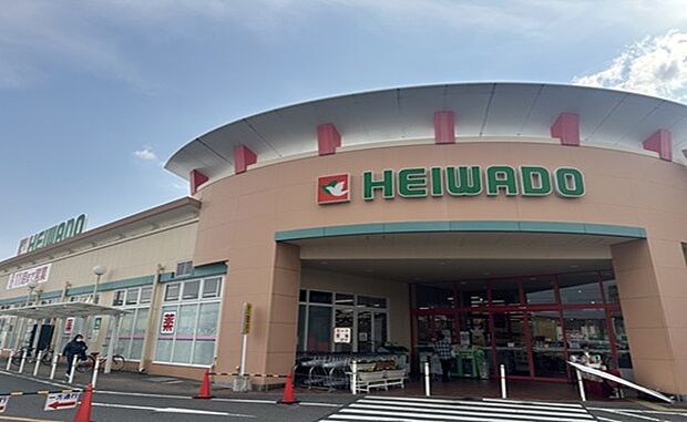 平和堂牛野店(約1,715m)