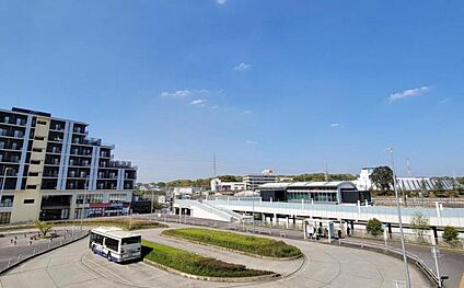 東海道本線「南大高」駅 約740m(徒歩約10分)