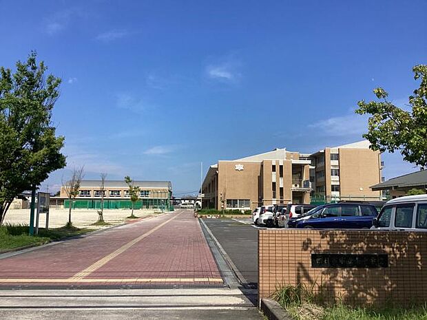 南中学校(約3,400m・徒歩43分)