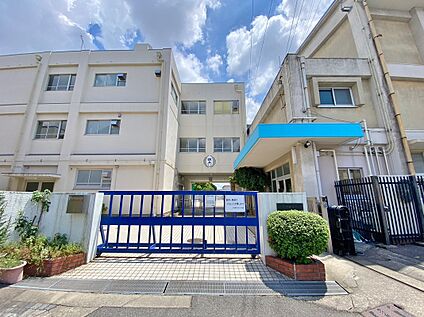吹上小学校 約190ｍ(徒歩3分)