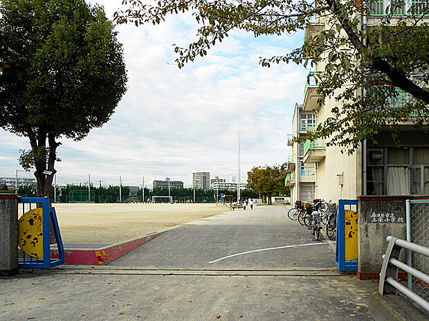 上条小学校（約1,590m）