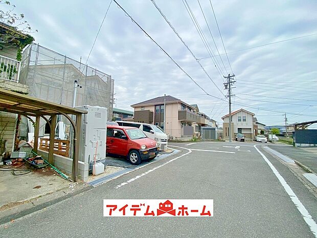 〇●前面道路●〇　　
平日のご案内も可能です！　
アイデムホーム南店は緑区役所から徒歩2分！
水曜日も営業しております！　　
